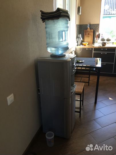 Кулер с холодильником Hotfrost V205 BST