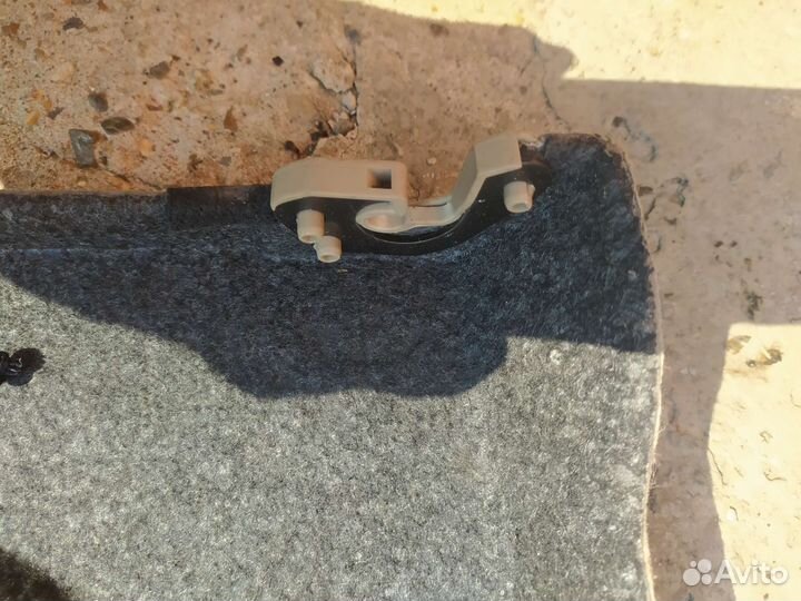 Полка багажника Toyota Corolla HB EE111