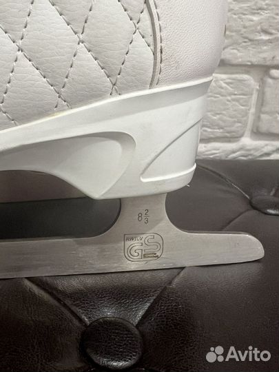 Коньки фигурные 35 размер