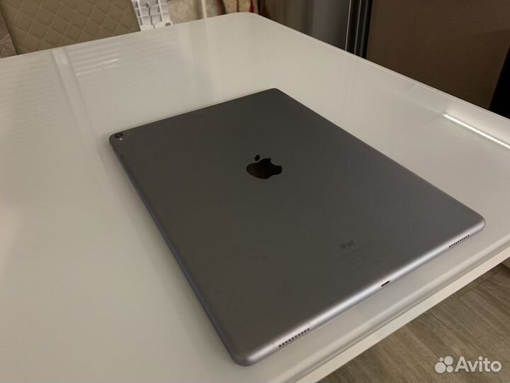 iPad pro 12.9 (2 gen) 2017 64gb