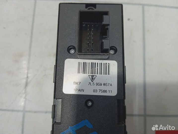 Блок управления стеклоподъемниками Porsche Cayenne (9PA) 95561315601