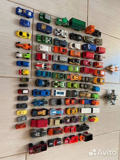 Hot wheels машинки