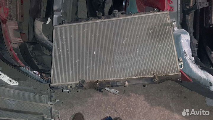Honda Accord радиатор охлождения