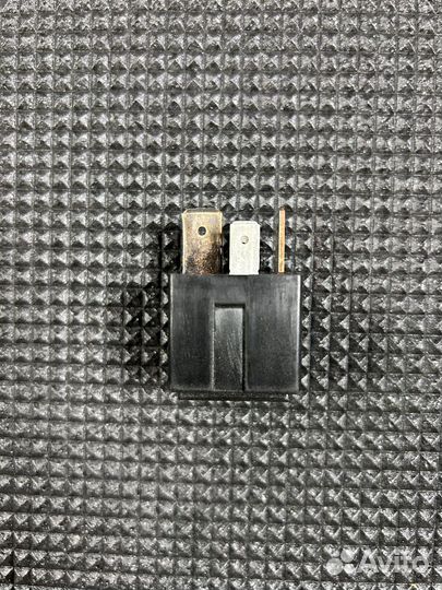 Реле Opel Astra 13132367