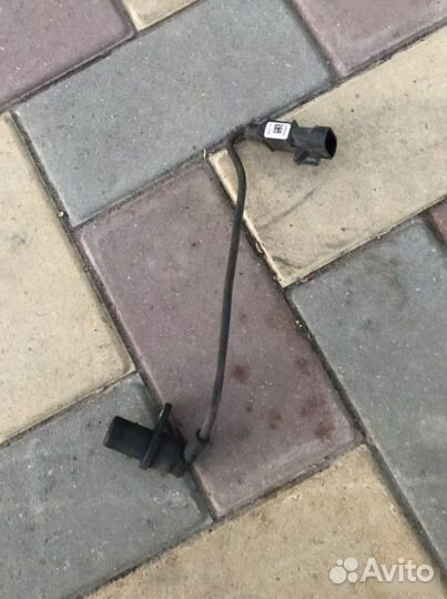 Датчик коленчатого вала Geely Emgrand Ec7 1.5