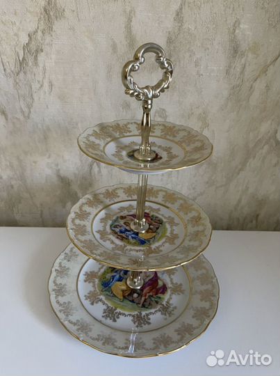 Горка для сладостей и фруктов