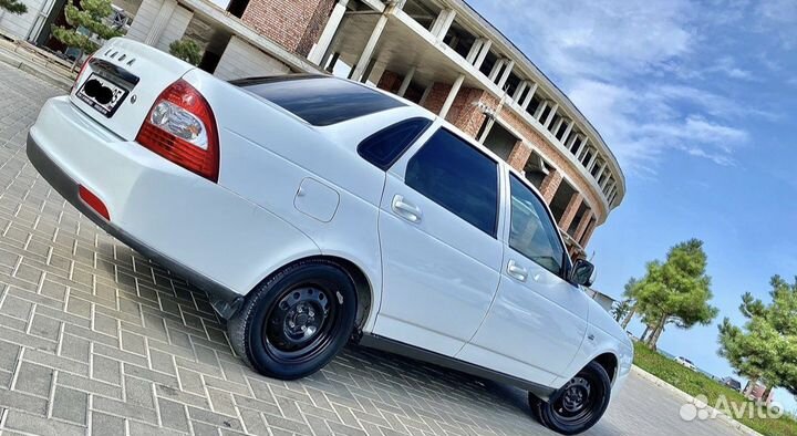 Передние сиденья priora