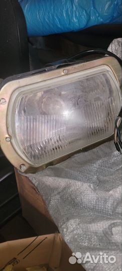 Фара на москвич 2140
