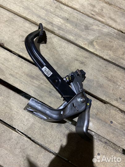 328001R100 Педаль тормоза Kia RIO 3