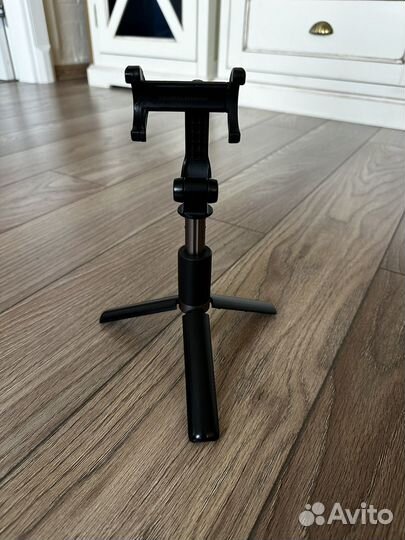 Трипод монопод штатив селфи-палка для смартфона