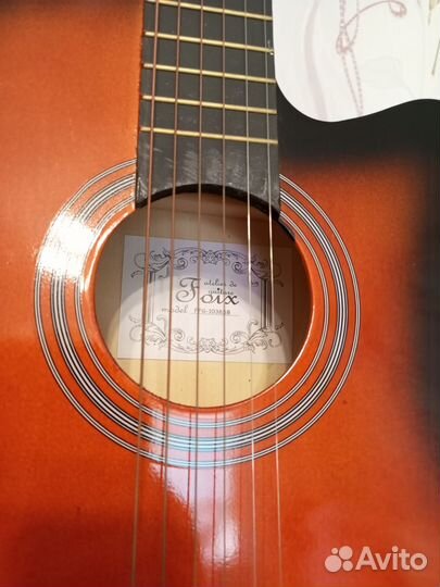 Гитара акустическая