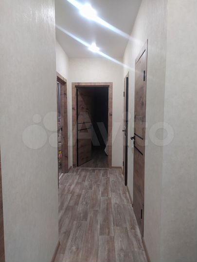 2-к. квартира, 55 м², 3/10 эт.