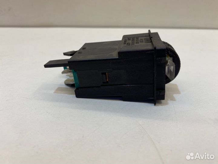 Кнопка обогрева сидений задняя Audi A6 C6 2.0 2008