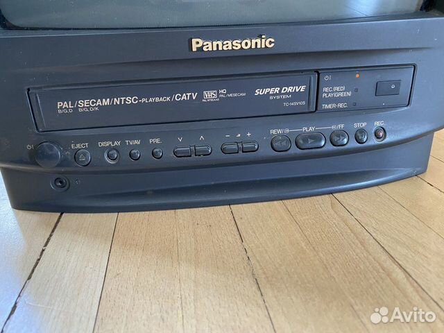 Телевизор+VHS проигрыватель Panasonic TC-14SV10S