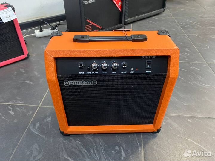 Bosstone GA-15W Orange — комбоусилитель