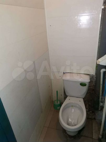 Комната 15 м² в 5-к., 2/3 эт.