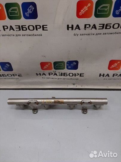 Топливная рейка левая Audi Q7 4LB 4.2 2006