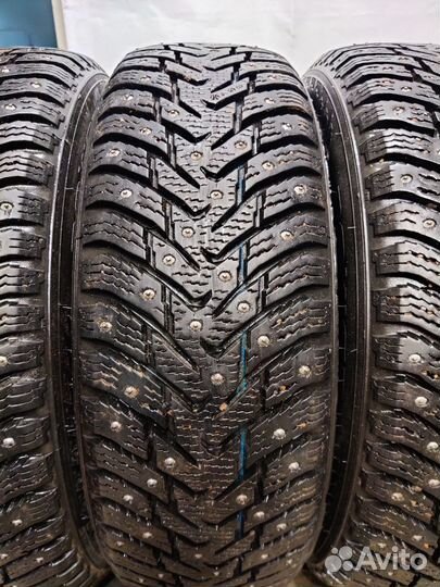 Nokian Tyres Hakkapeliitta 8 185/65 R15 92T