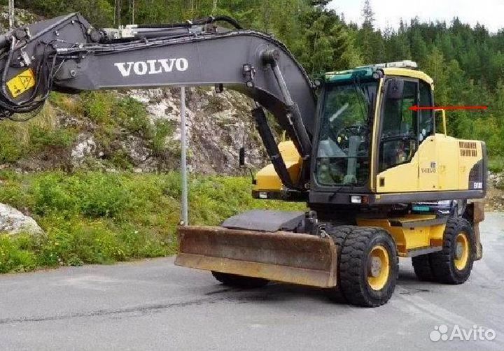Стекло двери верхнее на экскаватор Volvo EW 180