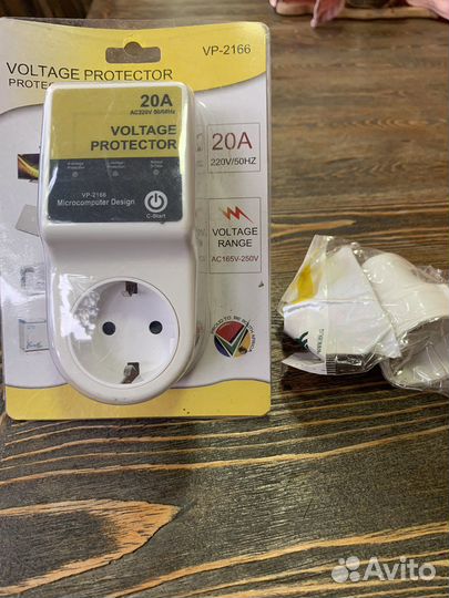 Стабилизатор наприжения розетка