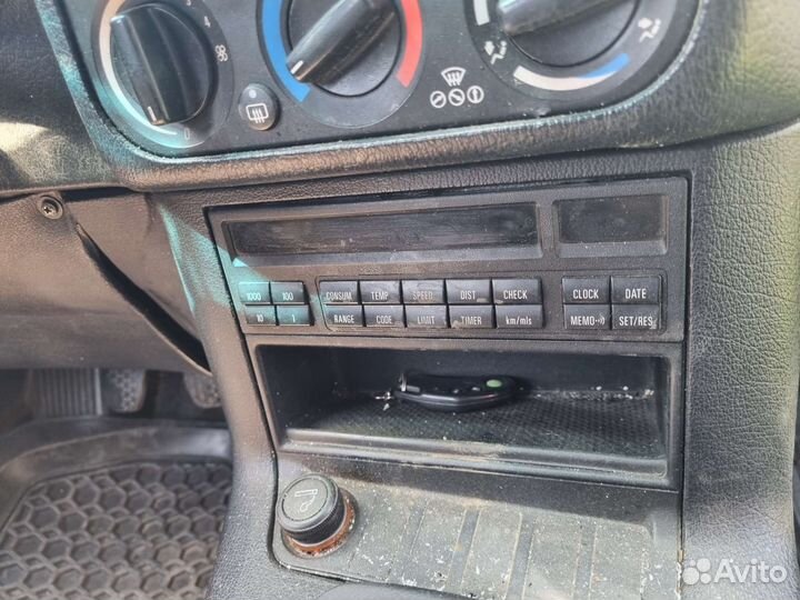BMW e36 седан м50б20 Boch в разбор