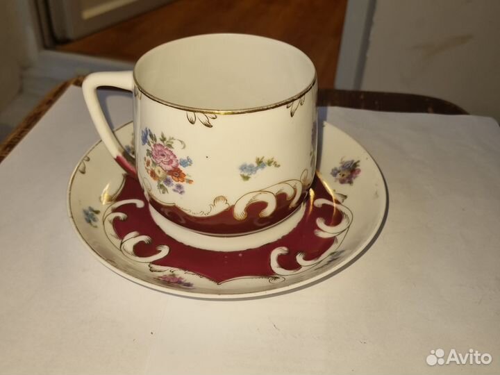 Фарфоровая чайная пара