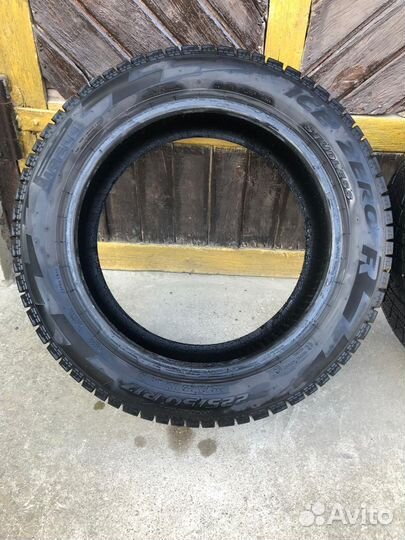 Pirelli Ice Zero 2.25/50 R17