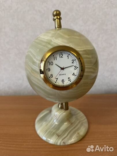 Настольные часы