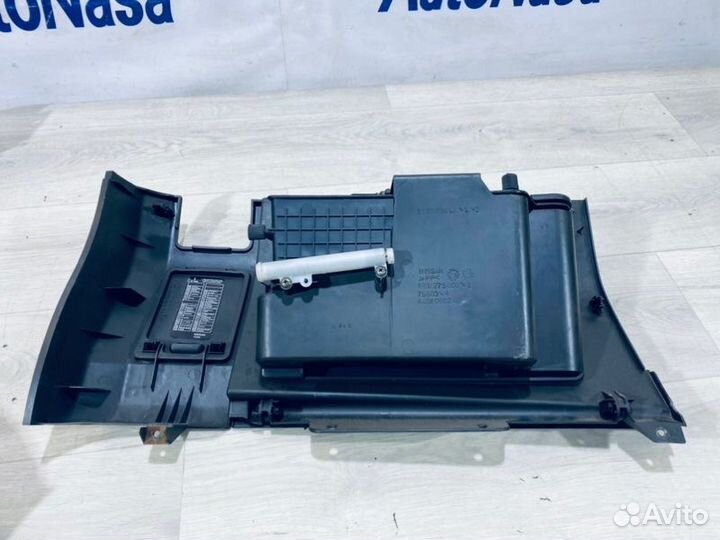 Бардачок Nissan Armada SUV VK56DE 2004