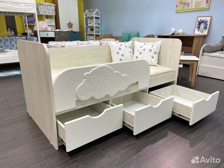 Детская кроватка Новая