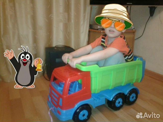 Грузовик огромный