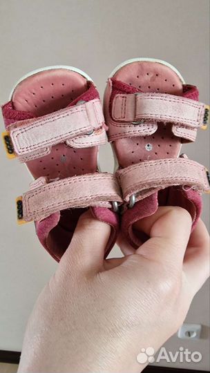 Сандали для девочки Ecco 19 размер