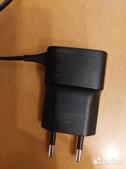 Зарядное устройство Nokia