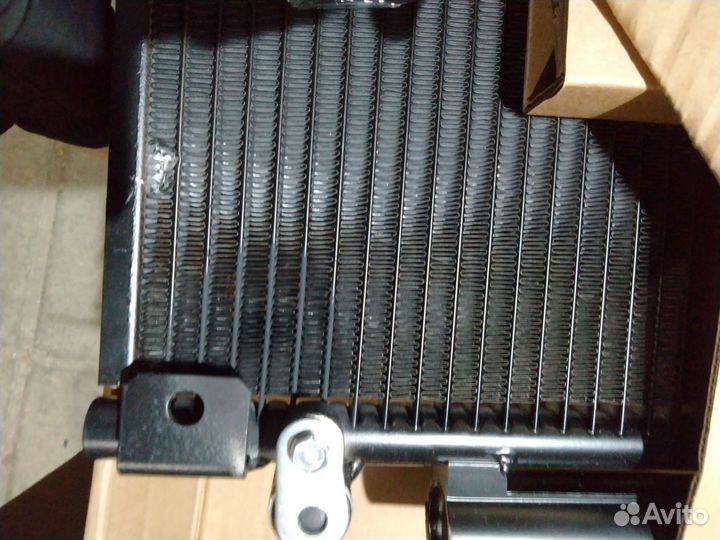 Радиатор кондиционера Toyota Land Cruiser 100