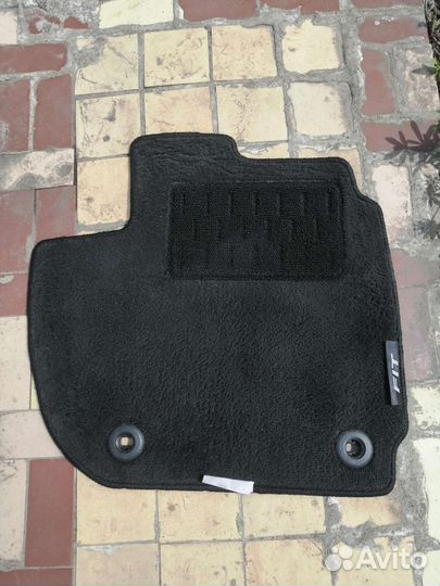 Автомобильные коврики на Honda Fit 3 поколение