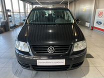 Volkswagen Touran 1.9 MT, 2005, 270 000 км, с пробегом, цена 530 000 руб.
