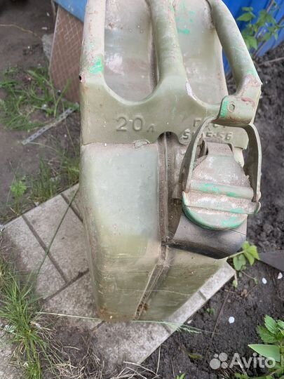 Канистра металлическая 20 л