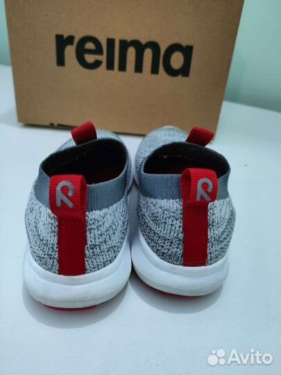 Кроссовки детские