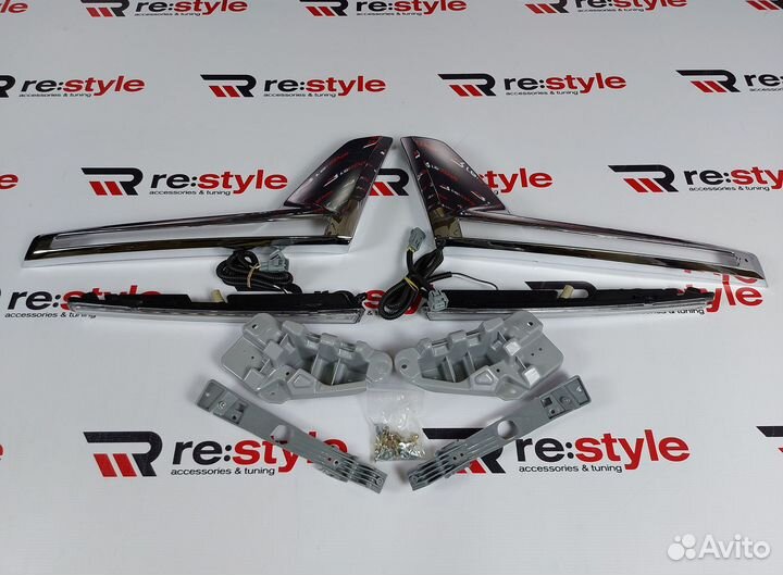 Ресницы в фары Toyota Land Cruiser 200 N1075