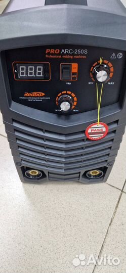 Продам Инвертор сварочный redbo PRO ARC 250S Новый