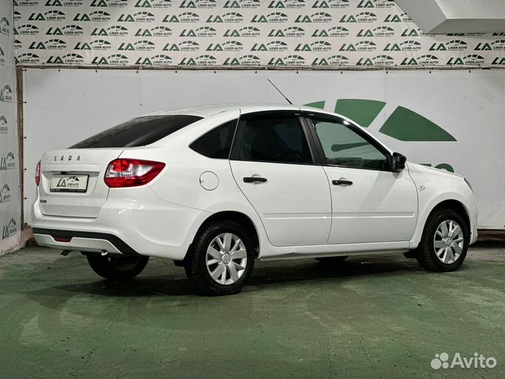 LADA Granta 1.6 МТ, 2021, 59 787 км