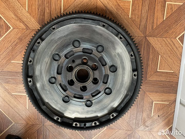 Двухмассовый маховик Octavia Golf Jetta Bora