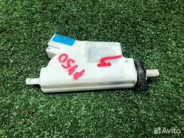 Замок лючка бензобака Nissan Fuga Y50 PY50 PNY50