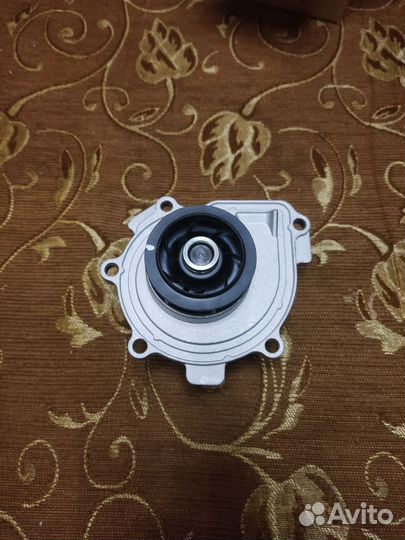 Водяной насос помпа