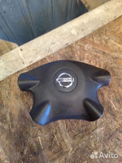 Подушка безопасности водителя Nissan X-Trail T30