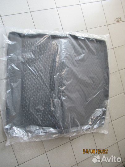 Коврик багажника VW Пассат 2015