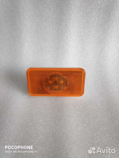 Фонарь габаритный желтый прямоугольный светодиодны