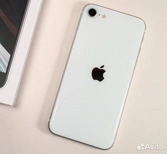 Новый iPhone SE 2 (64)