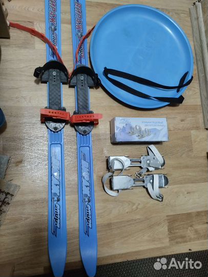 Лыжи, коньки, ледянка