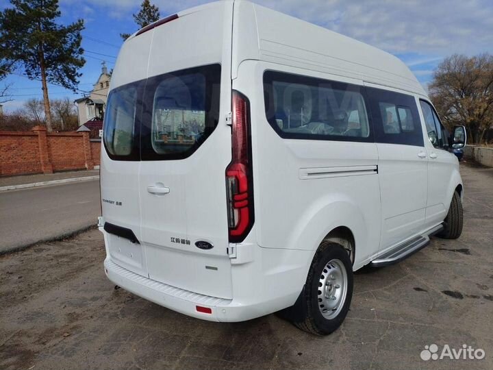 Ford Transit микроавтобус, 2024